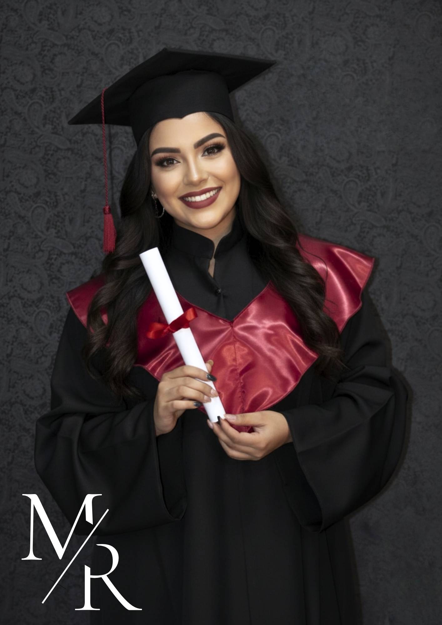 Toga tinta para graduación en renta en Guadalajara - Renta de Trajes MR